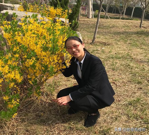 77880彩库宝典 董鑫：用爱与责任书写教育篇章